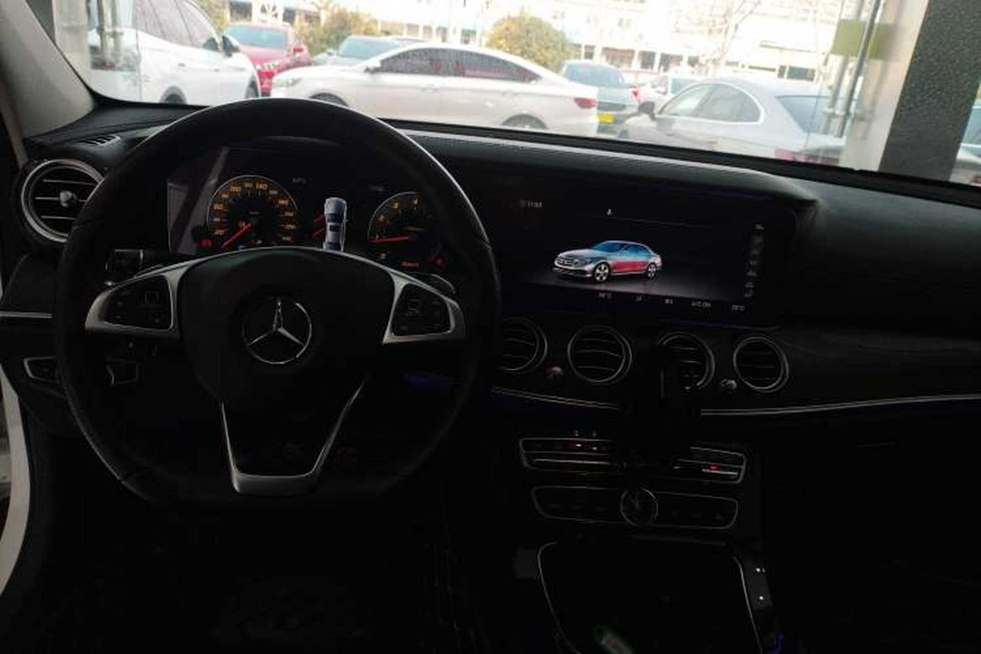 Used Mercedes-Benz E-Class 2016 E 200 L Sport Edition Gear Lever