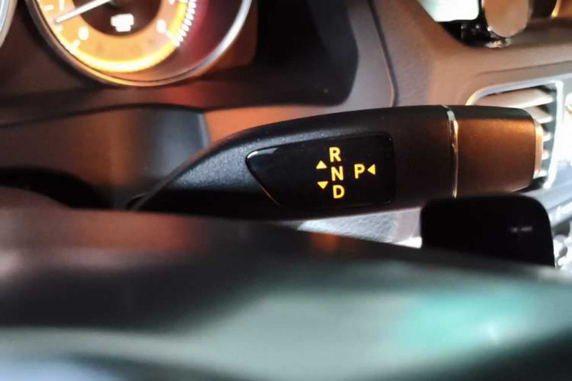 Used Mercedes-Benz E-Class 2016 E 200 Coupe Dynamic Edition Gear Lever