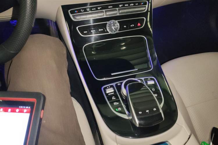 Used Mercedes-Benz E-Class 2016 E 300 L Sport Luxury Model Gear Lever