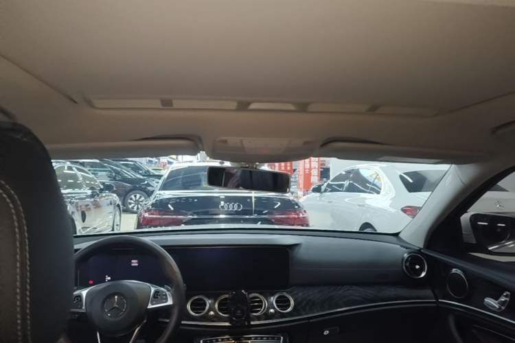 Used Mercedes-Benz E-Class 2016 E 200 L Sport Edition Headliner