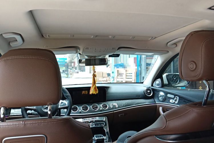 Used Mercedes-Benz E-Class 2016 E 300 L Sporty and Stylish Model Headliner
