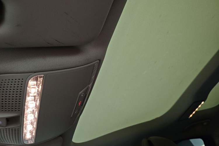 Used Mercedes-Benz E-Class 2016 E 200 L Sport Edition Headliner
