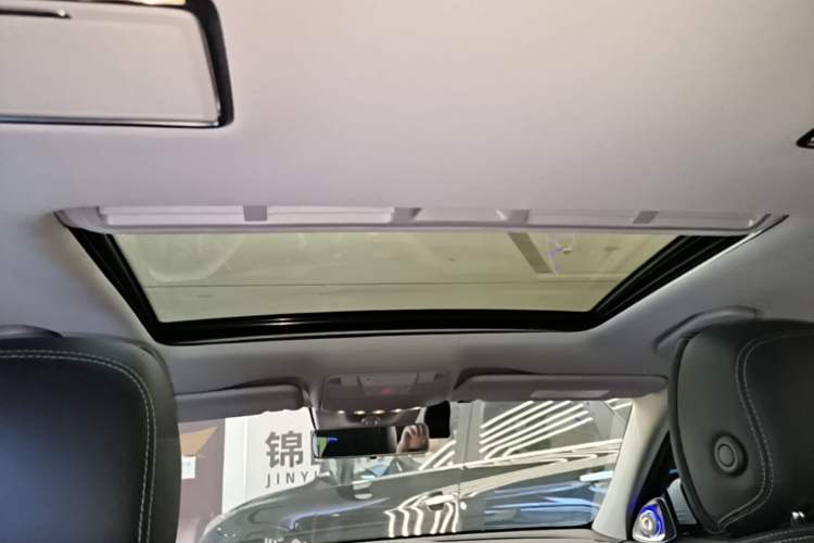 Used Mercedes-Benz E-Class 2016 E 200 L Headliner