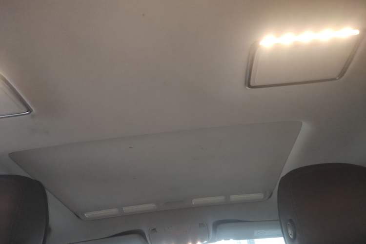 Used Mercedes-Benz E-Class 2016 E 200 L Sport Edition Headliner