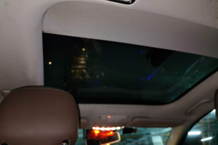 Used Mercedes-Benz E-Class 2016 E 200 L Sport Edition Headliner
