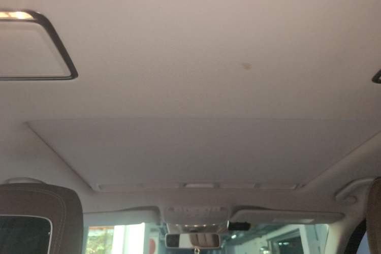 Used Mercedes-Benz E-Class 2016 E 200 L Sport Edition Headliner