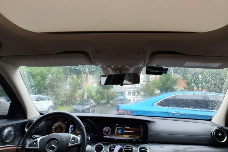 Used Mercedes-Benz E-Class 2016 E 200 L Sport Edition Headliner