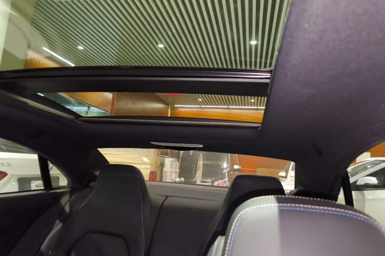 Used Mercedes-Benz E-Class 2016 E 200 Coupe Dynamic Edition Headliner