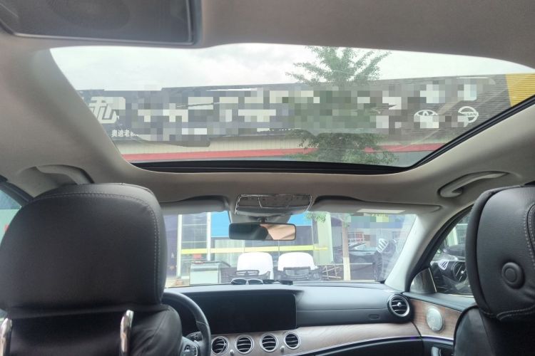 Used Mercedes-Benz E-Class 2016 E 200 L Headliner