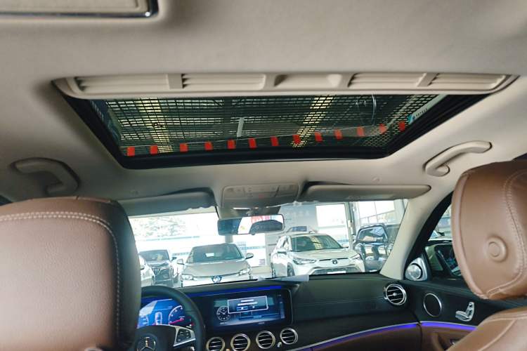 Used Mercedes-Benz E-Class 2016 E 200 L Sport Edition Headliner