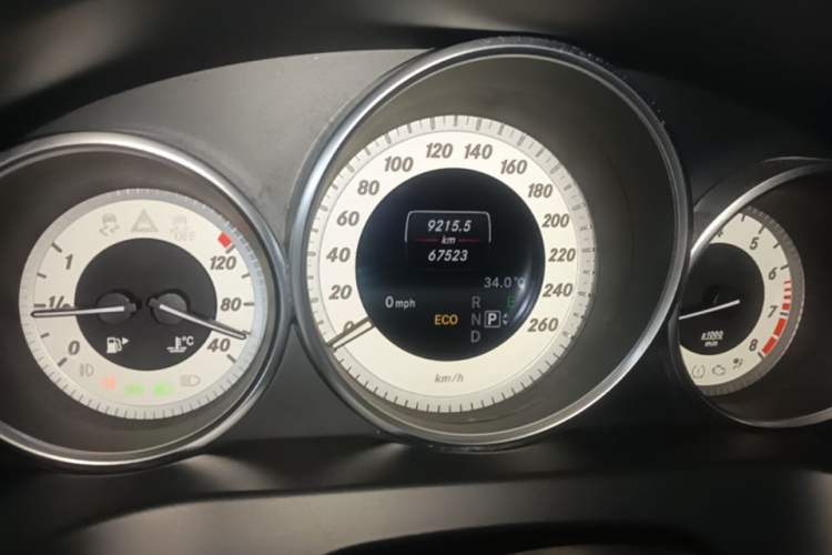 Used Mercedes-Benz E-Class 2016 E 260 Coupe Dynamic Edition Instrument Cluster