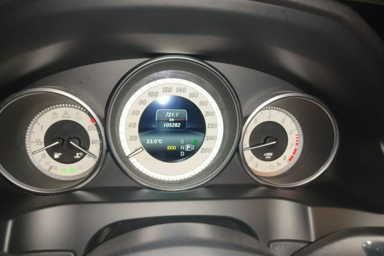 Used Mercedes-Benz E-Class 2016 E 200 Coupe Dynamic Edition Instrument Cluster