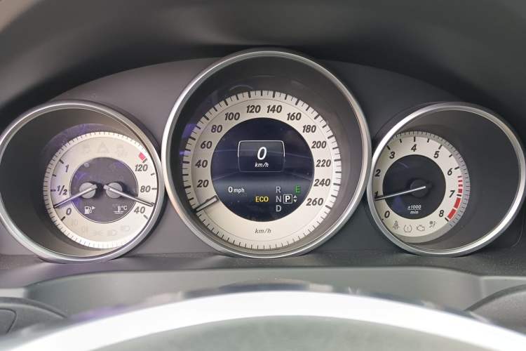 Used Mercedes-Benz E-Class 2016 E 200 Coupe Dynamic Edition Instrument Cluster