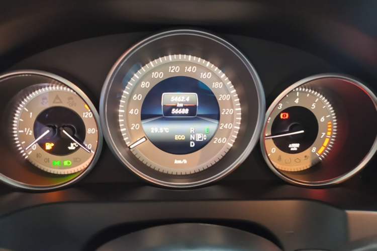 Used Mercedes-Benz E-Class 2016 E 200 Coupe Dynamic Edition Instrument Cluster