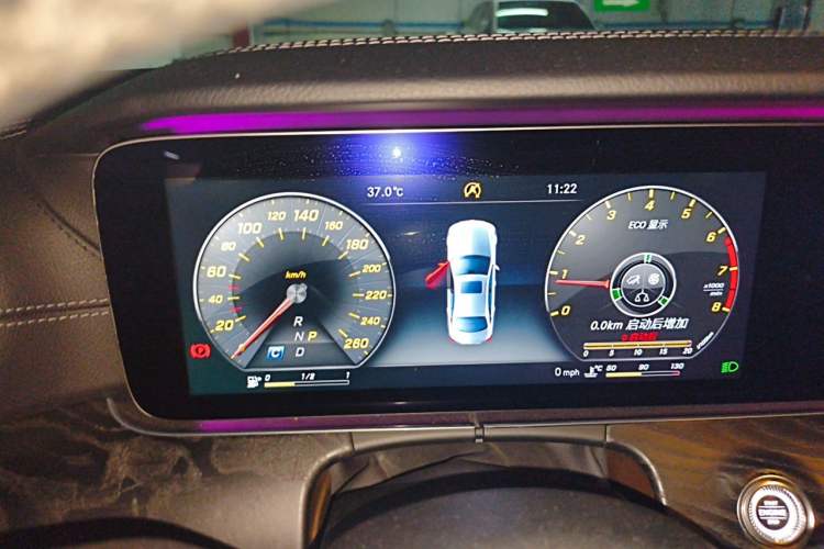 Used Mercedes-Benz E-Class 2016 E 300 L Sporty and Stylish Model Instrument Cluster