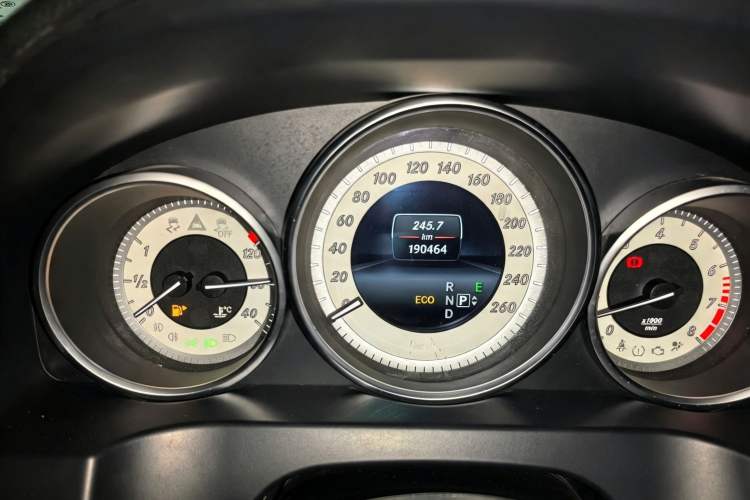 Used Mercedes-Benz E-Class 2016 E 200 Coupe Dynamic Edition Instrument Cluster