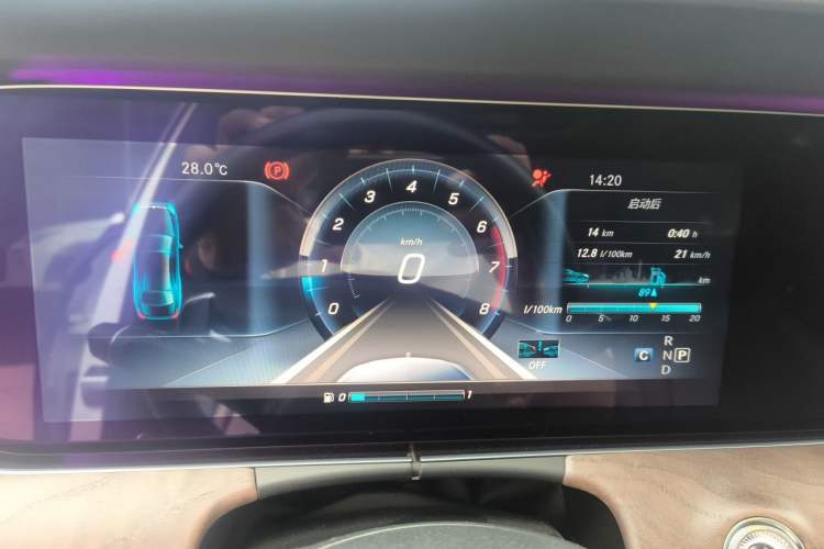 Used Mercedes-Benz E-Class 2016 E 200 L Instrument Cluster