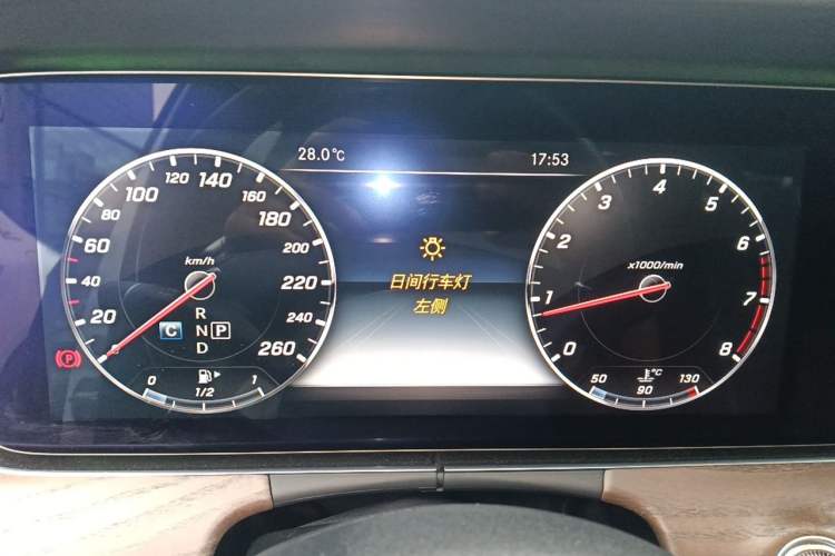 Used Mercedes-Benz E-Class 2016 E 200 L Instrument Cluster