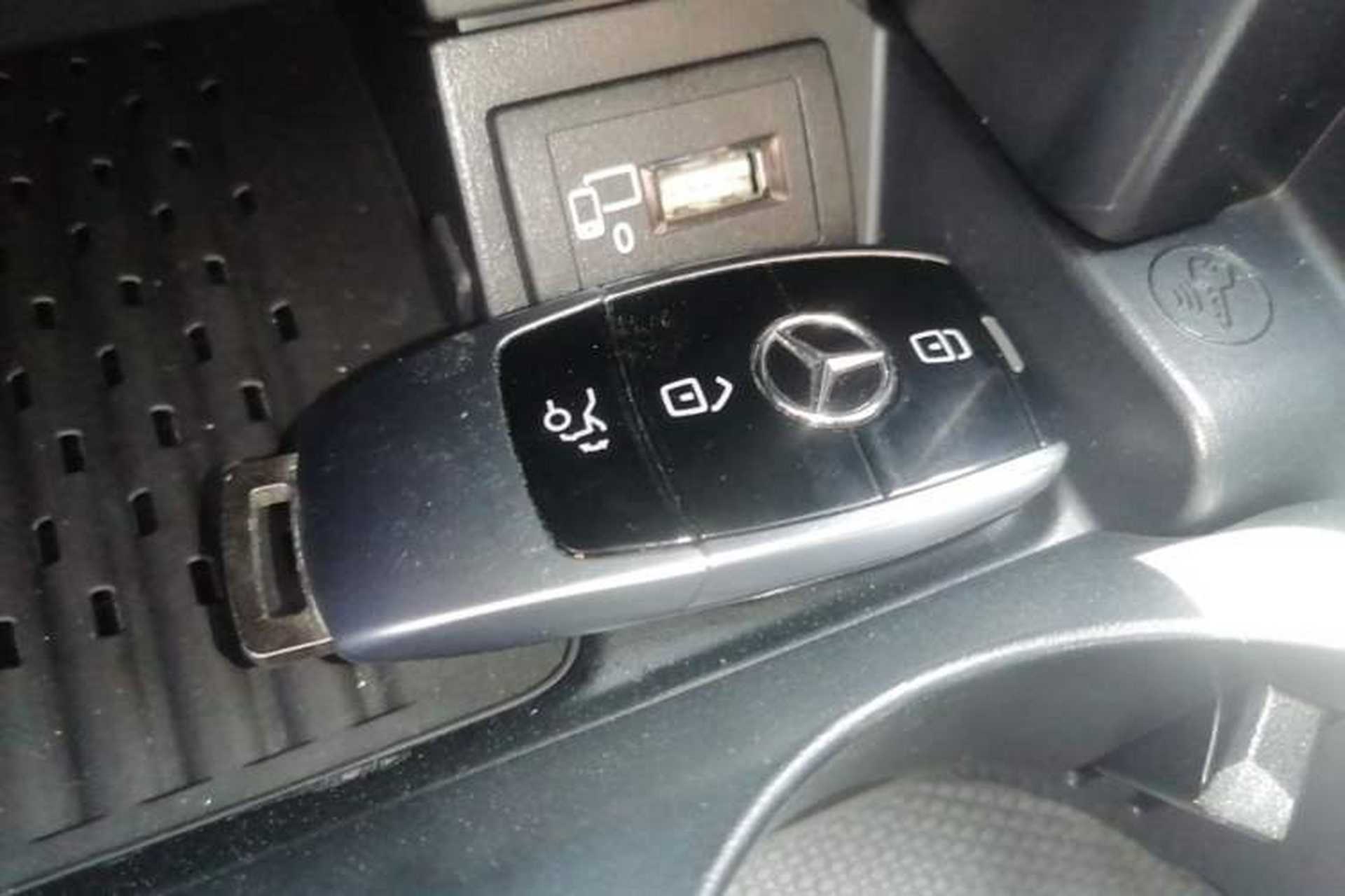 Used Mercedes-Benz E-Class 2016 E 200 L Sport Edition Interior 1