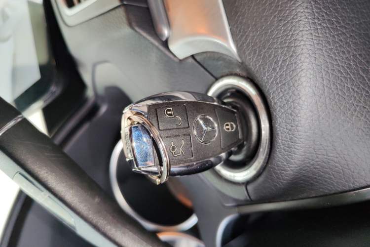 Used Mercedes-Benz E-Class 2016 E 200 Coupe Dynamic Edition Interior 1