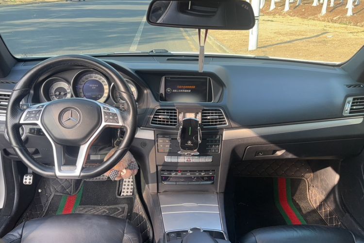 Used Mercedes-Benz E-Class 2016 E 260 Coupe Dynamic Edition Interior 1