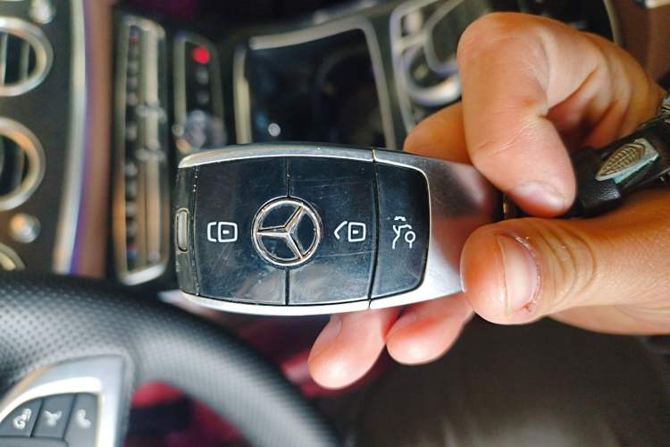 Used Mercedes-Benz E-Class 2016 E 200 L Sport Edition Interior 1