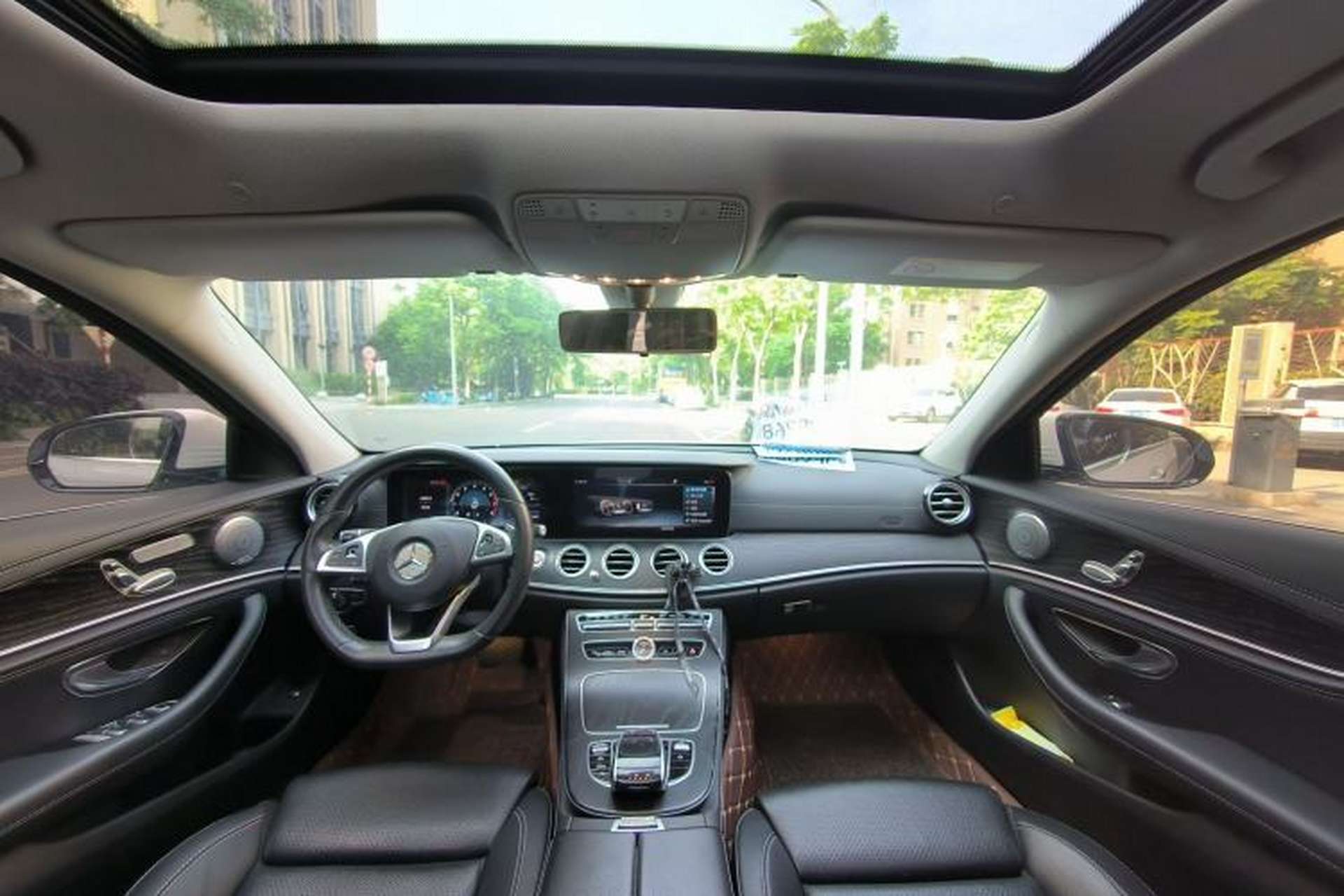 Used Mercedes-Benz E-Class 2016 E 200 L Sport Edition Interior 2