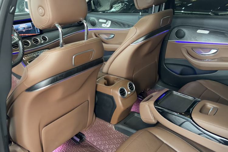Used Mercedes-Benz E-Class 2016 E 300 L Sporty and Stylish Model Interior 2
