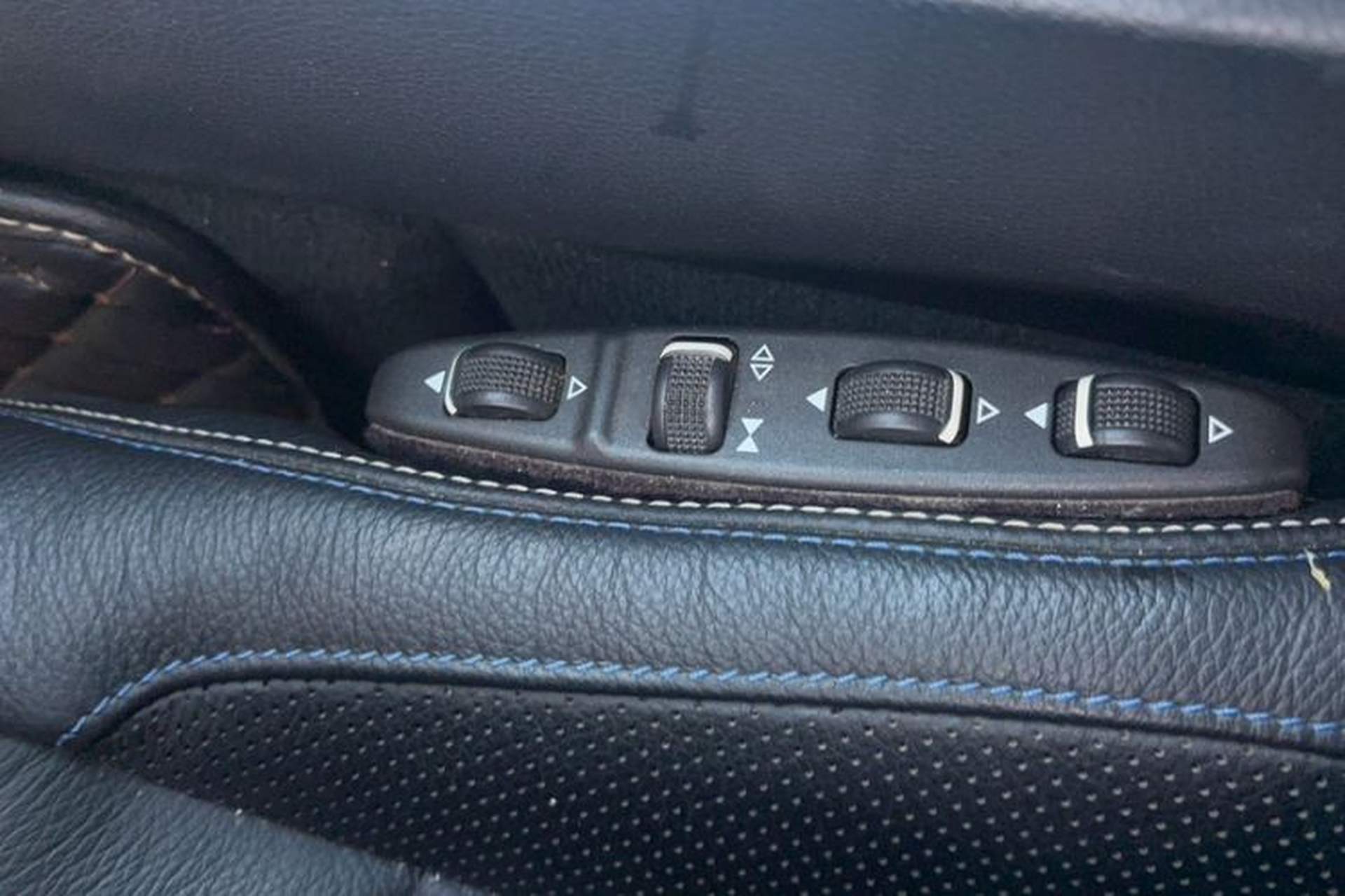 Used Mercedes-Benz E-Class 2016 E 260 Coupe Dynamic Edition Interior 2