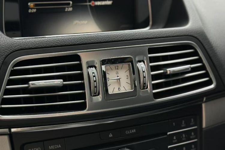 Used Mercedes-Benz E-Class 2016 E 200 Coupe Dynamic Edition Interior 3