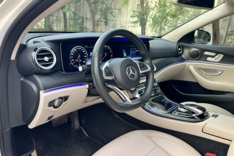 Used Mercedes-Benz E-Class 2016 E 300 L Sport Luxury Model Interior 5
