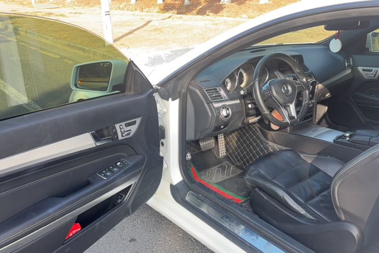 Used Mercedes-Benz E-Class 2016 E 260 Coupe Dynamic Edition Interior 7