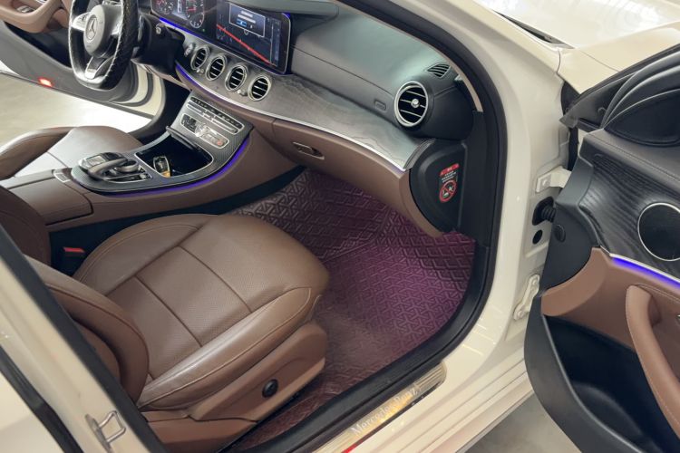 Used Mercedes-Benz E-Class 2016 E 300 L Sporty and Stylish Model Interior 8