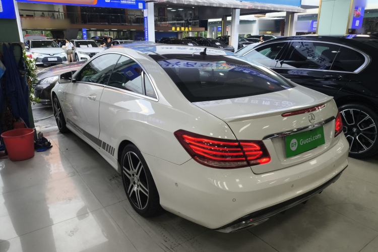 Used Mercedes-Benz E-Class 2016 E 200 Coupe Dynamic Edition Interior 8