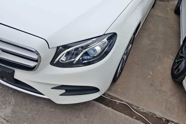 Used Mercedes-Benz E-Class 2016 E 200 L Sport Edition Left Front Headlight