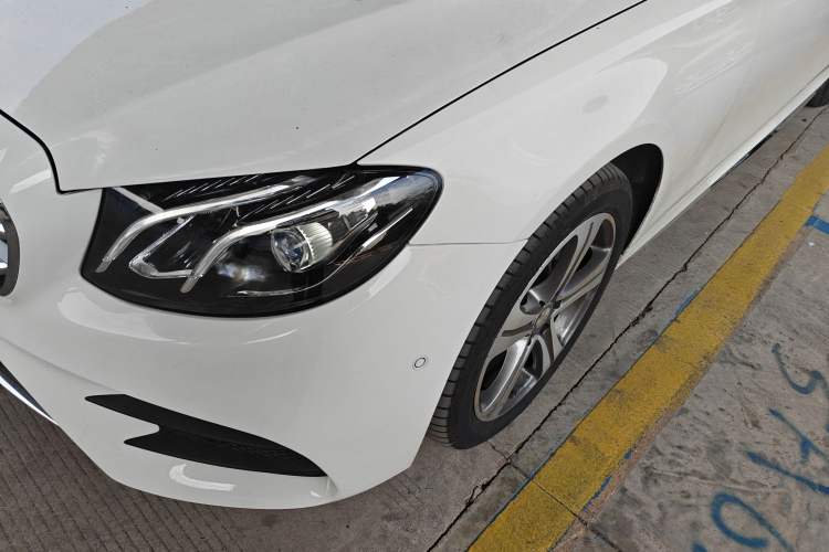 Used Mercedes-Benz E-Class 2016 E 200 L Sport Edition Left Front Headlight
