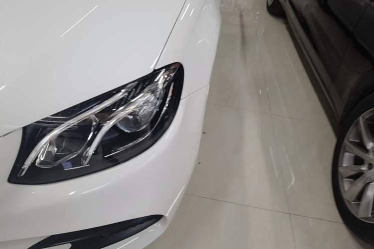 Used Mercedes-Benz E-Class 2016 E 200 L Sport Edition Left Front Headlight