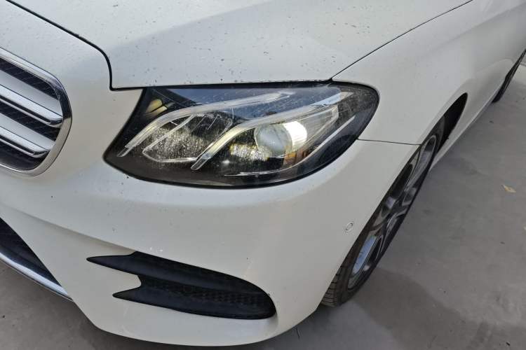 Used Mercedes-Benz E-Class 2016 E 300 L Sporty and Stylish Model Left Front Headlight