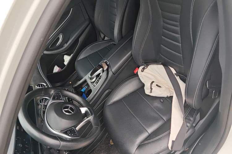 Used Mercedes-Benz E-Class 2016 E 300 L Sporty and Stylish Model Left Front Seat
