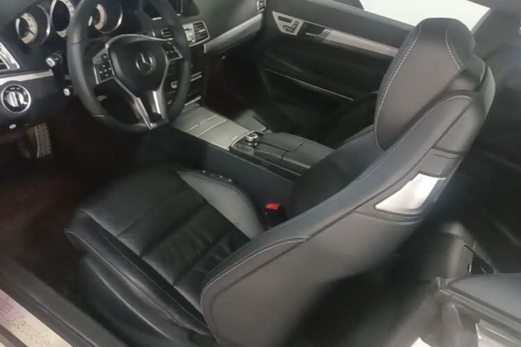 Used Mercedes-Benz E-Class 2016 E 260 Coupe Dynamic Edition Left Front Seat