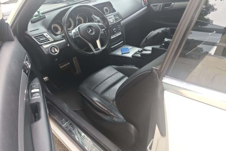 Used Mercedes-Benz E-Class 2016 E 200 Coupe Dynamic Edition Left Front Seat