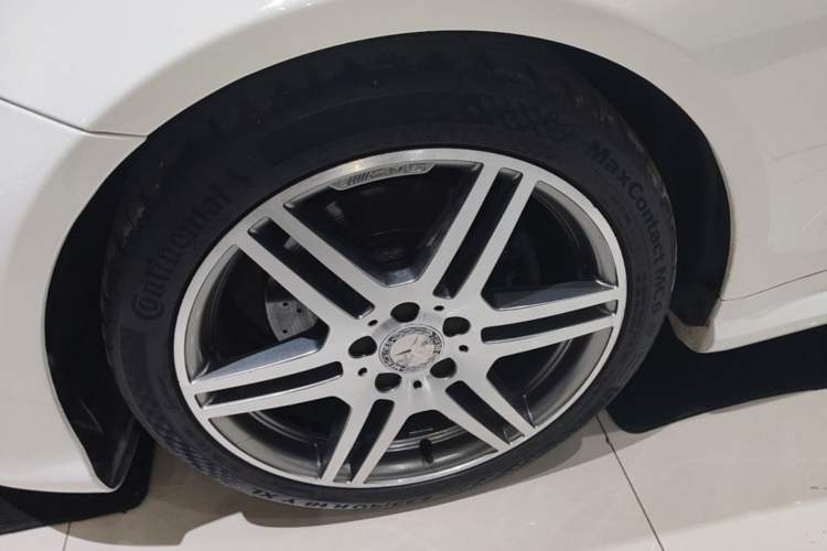Used Mercedes-Benz E-Class 2016 E 200 Coupe Dynamic Edition Left Front Wheel Hub