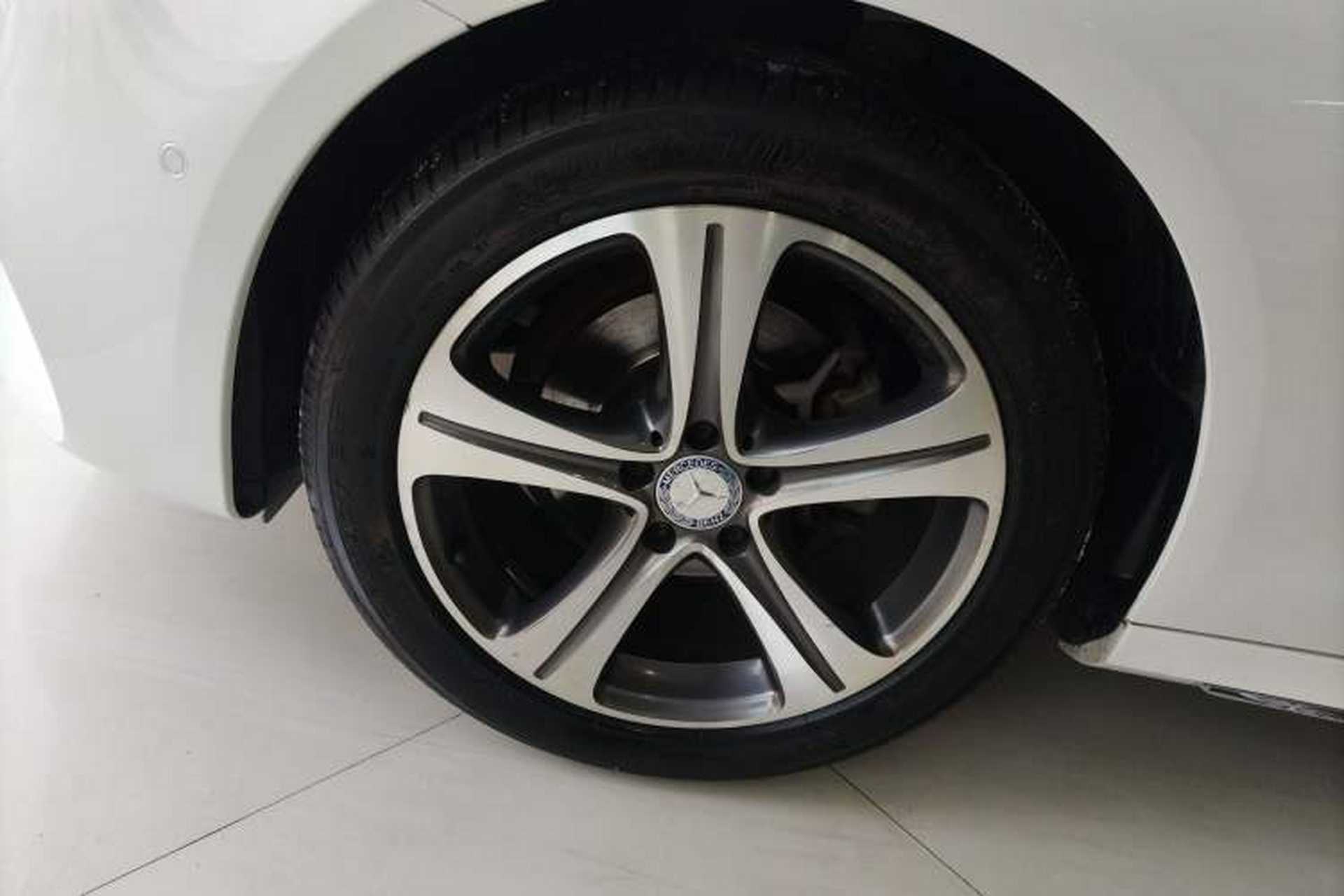 Used Mercedes-Benz E-Class 2016 E 200 L Sport Edition Left Front Wheel Hub
