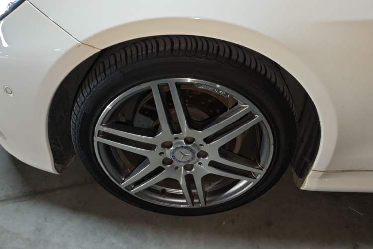 Used Mercedes-Benz E-Class 2016 E 200 Coupe Dynamic Edition Left Front Wheel Hub
