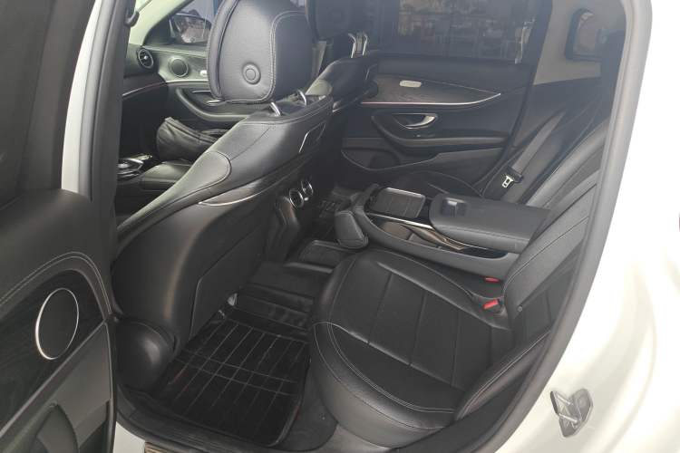 Used Mercedes-Benz E-Class 2016 E 200 L Sport Edition Left Rear Seat
