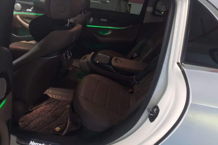 Used Mercedes-Benz E-Class 2016 E 200 L Sport Edition Left Rear Seat