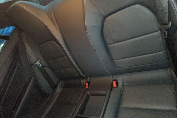 Used Mercedes-Benz E-Class 2016 E 260 Coupe Dynamic Edition Left Rear Seat