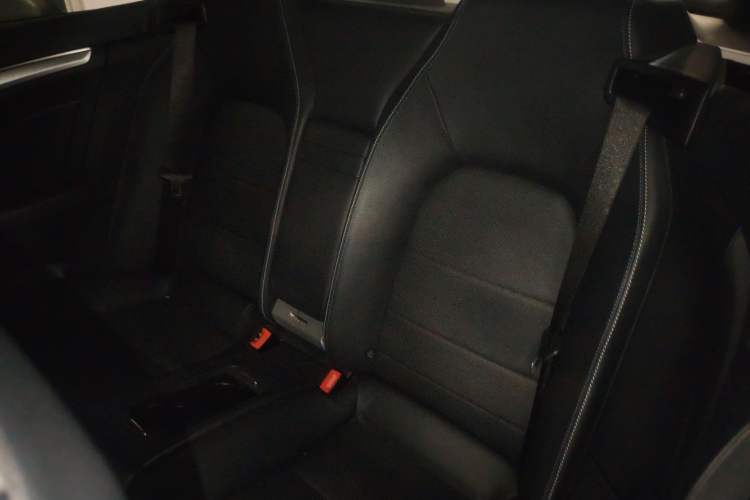 Used Mercedes-Benz E-Class 2016 E 260 Convertible Coupe Dynamic Edition Left Rear Seat