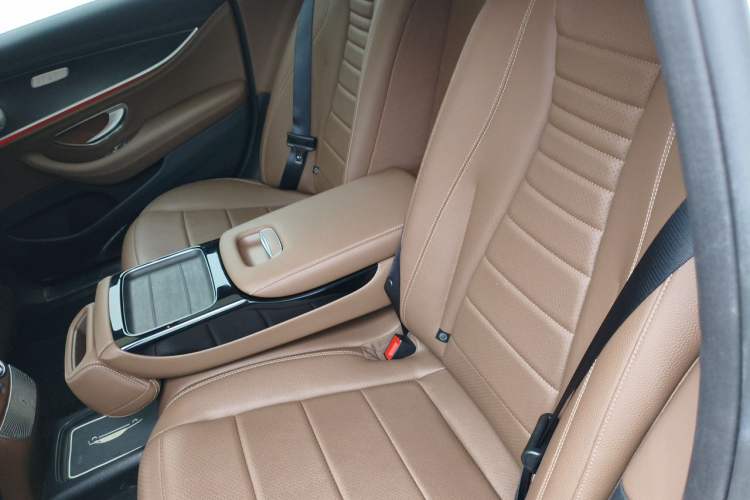Used Mercedes-Benz E-Class 2016 E 200 L Sport Edition Left Rear Seat