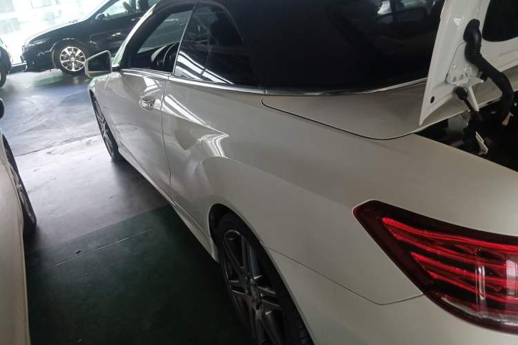 Used Mercedes-Benz E-Class 2016 E 260 Convertible Coupe Dynamic Edition Left Side